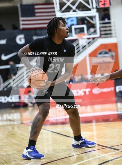 Thumbnail 2 in Neumann-Goretti vs. Vashon (Spalding Hoophall Classic) photogallery.