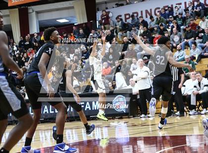 Thumbnail 1 in Neumann-Goretti vs. Vashon (Spalding Hoophall Classic) photogallery.