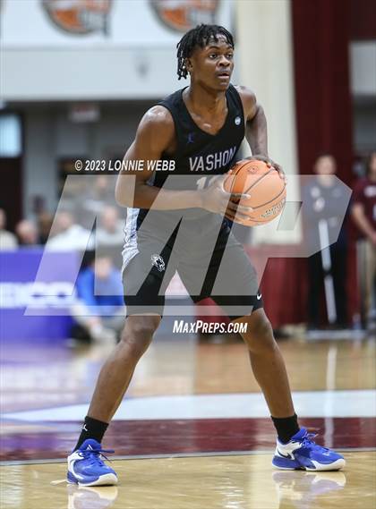 Thumbnail 3 in Neumann-Goretti vs. Vashon (Spalding Hoophall Classic) photogallery.
