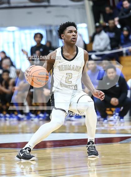 Thumbnail 2 in Neumann-Goretti vs. Vashon (Spalding Hoophall Classic) photogallery.