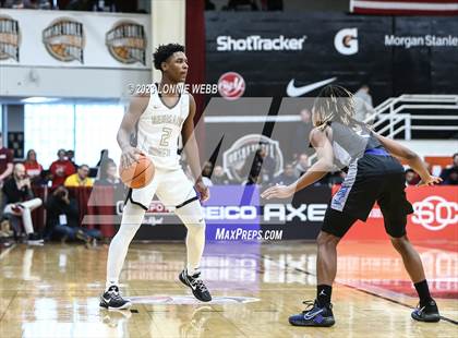 Thumbnail 2 in Neumann-Goretti vs. Vashon (Spalding Hoophall Classic) photogallery.