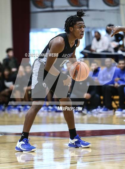 Thumbnail 1 in Neumann-Goretti vs. Vashon (Spalding Hoophall Classic) photogallery.
