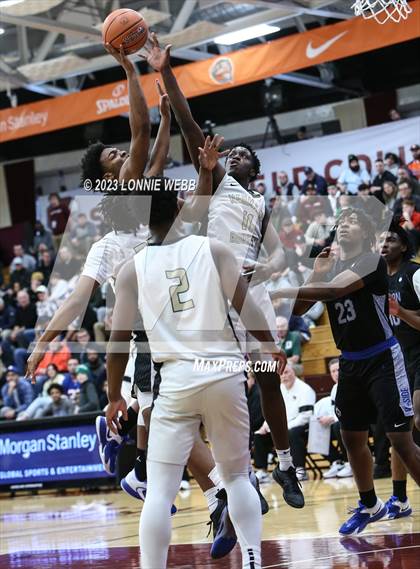 Thumbnail 3 in Neumann-Goretti vs. Vashon (Spalding Hoophall Classic) photogallery.
