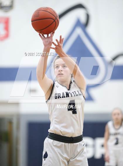 Thumbnail 1 in  Jonathan Alder vs Granville (OHSAA D2 District Final) photogallery.