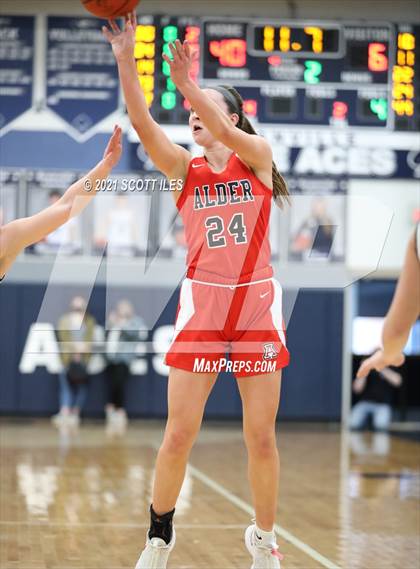 Thumbnail 2 in  Jonathan Alder vs Granville (OHSAA D2 District Final) photogallery.