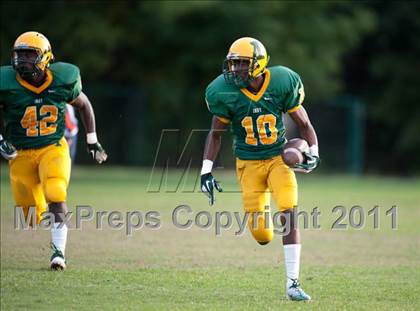 Thumbnail 1 in Vance vs. Independence photogallery.