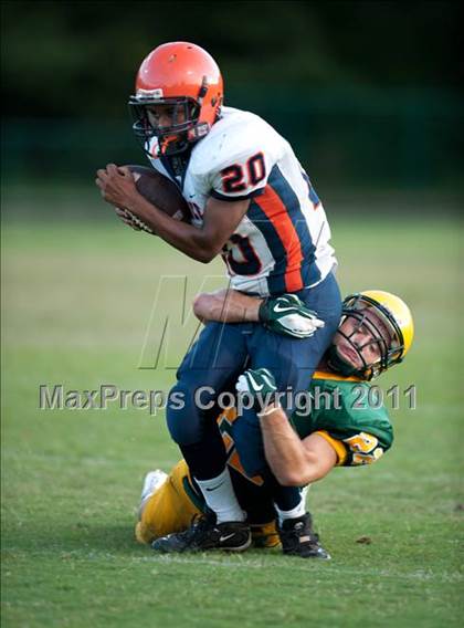 Thumbnail 3 in Vance vs. Independence photogallery.
