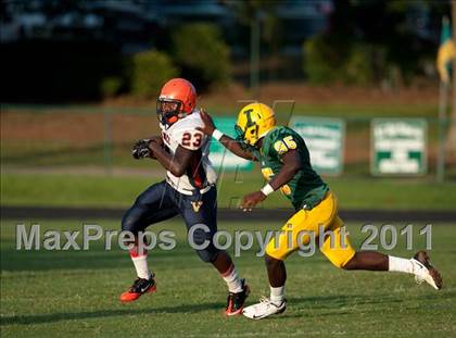 Thumbnail 2 in Vance vs. Independence photogallery.