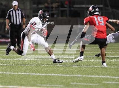 Thumbnail 2 in Bowie vs Del Valle photogallery.