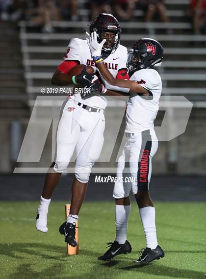 Thumbnail 2 in Bowie vs Del Valle photogallery.