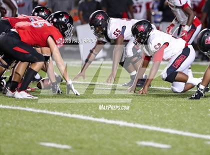 Thumbnail 2 in Bowie vs Del Valle photogallery.