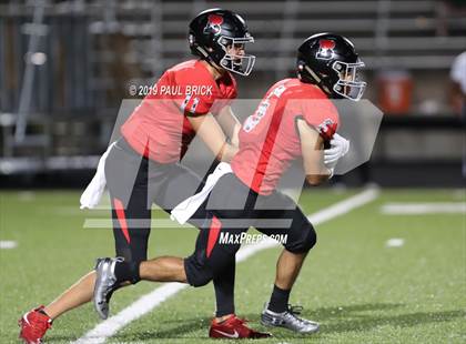 Thumbnail 2 in Bowie vs Del Valle photogallery.