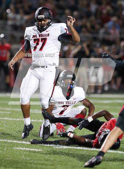 Thumbnail 2 in Bowie vs Del Valle photogallery.