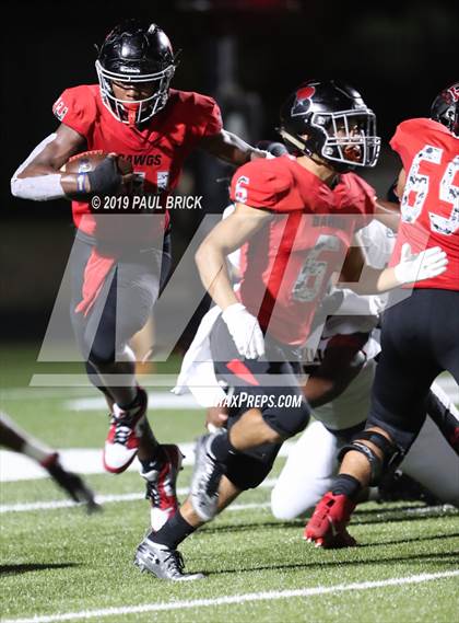 Thumbnail 3 in Bowie vs Del Valle photogallery.