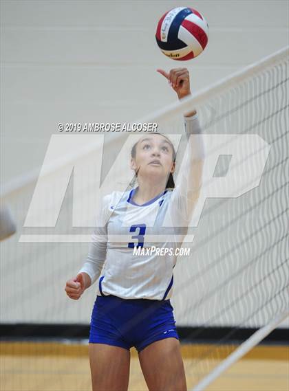 Thumbnail 2 in College Station vs. Cypress Creek (KISD/CFISD Varsity Tournament) photogallery.