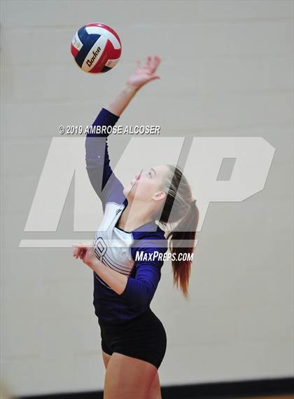 Thumbnail 2 in College Station vs. Cypress Creek (KISD/CFISD Varsity Tournament) photogallery.