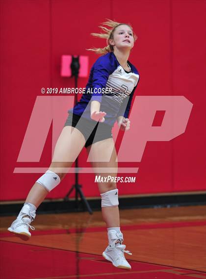 Thumbnail 2 in College Station vs. Cypress Creek (KISD/CFISD Varsity Tournament) photogallery.