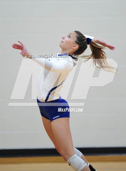 Thumbnail 2 in College Station vs. Cypress Creek (KISD/CFISD Varsity Tournament) photogallery.