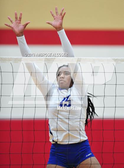 Thumbnail 2 in College Station vs. Cypress Creek (KISD/CFISD Varsity Tournament) photogallery.