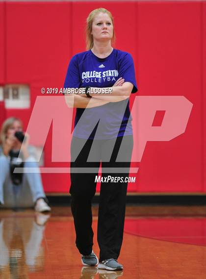 Thumbnail 2 in College Station vs. Cypress Creek (KISD/CFISD Varsity Tournament) photogallery.
