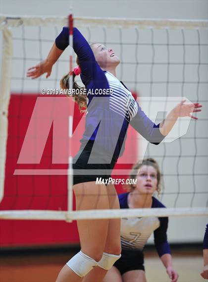 Thumbnail 1 in College Station vs. Cypress Creek (KISD/CFISD Varsity Tournament) photogallery.