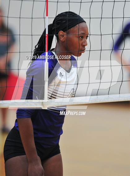 Thumbnail 3 in College Station vs. Cypress Creek (KISD/CFISD Varsity Tournament) photogallery.