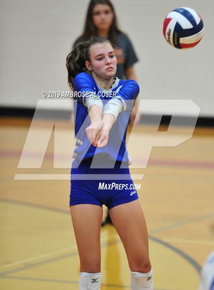 Thumbnail 3 in College Station vs. Cypress Creek (KISD/CFISD Varsity Tournament) photogallery.