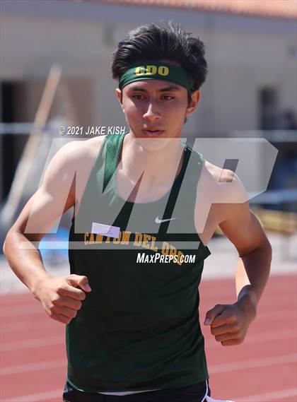 Thumbnail 1 in Salpointe Catholic State Qualifier Varsity Boys photogallery.