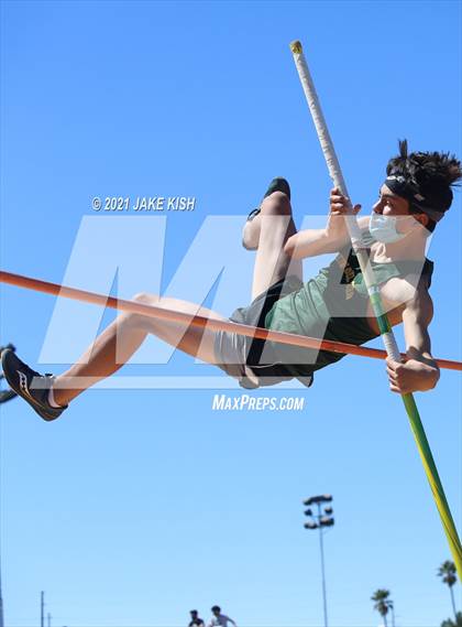 Thumbnail 2 in Salpointe Catholic State Qualifier Varsity Boys photogallery.