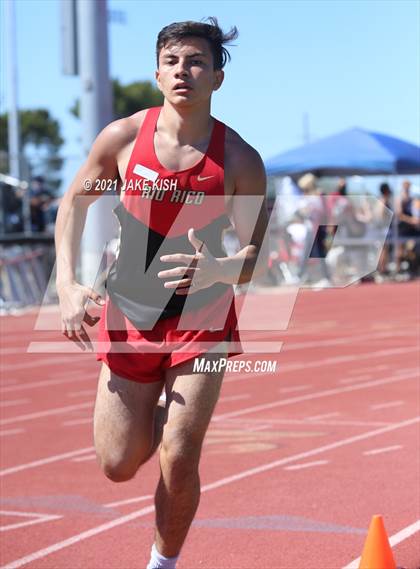 Thumbnail 2 in Salpointe Catholic State Qualifier Varsity Boys photogallery.