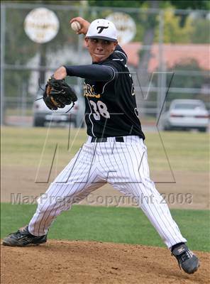 Thumbnail 3 in San Fernando @ Kennedy photogallery.