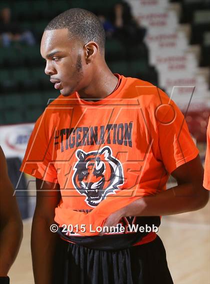 Thumbnail 3 in Spring Valley vs Scotia-Glenville (NYSPHSAA Class A Semifinal) photogallery.
