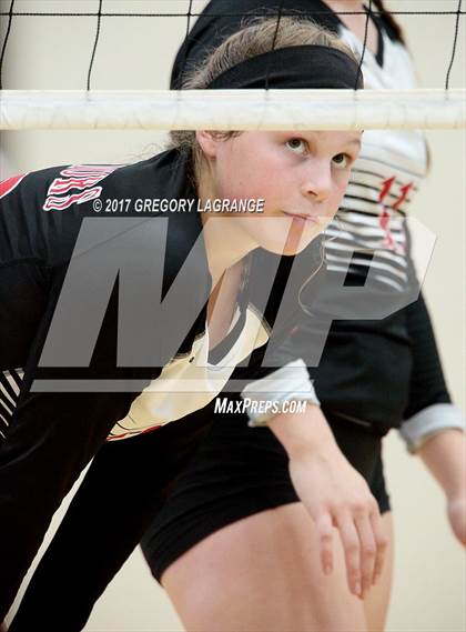 Thumbnail 1 in Guyer [John H.] vs Victoria West photogallery.