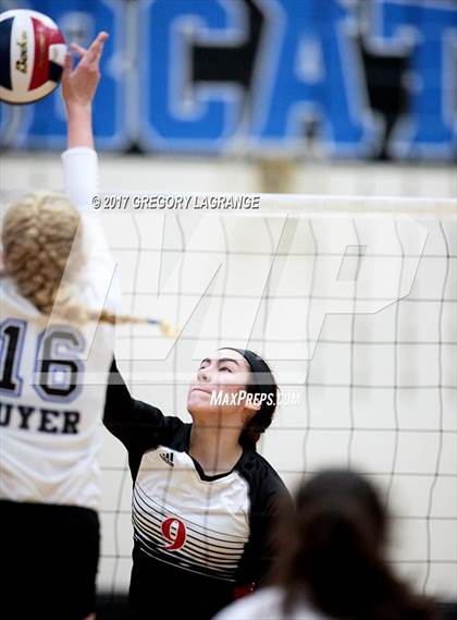 Thumbnail 1 in Guyer [John H.] vs Victoria West photogallery.