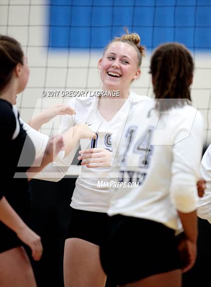 Thumbnail 2 in Guyer [John H.] vs Victoria West photogallery.