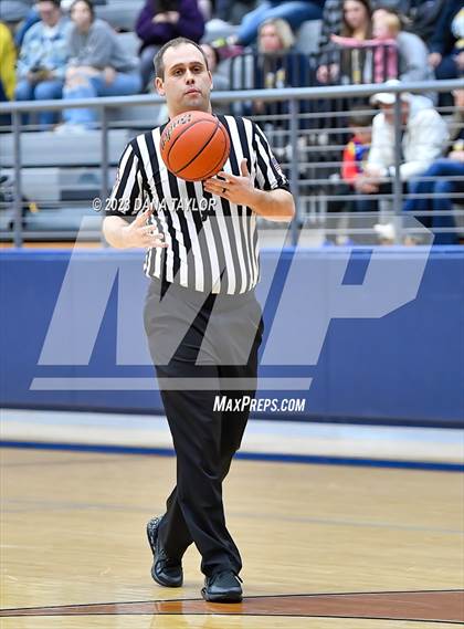 Thumbnail 2 in Sanger vs. Stephenville (UIL 4A Region 1 Area) photogallery.