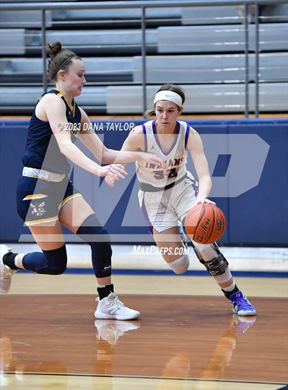 Thumbnail 2 in Sanger vs. Stephenville (UIL 4A Region 1 Area) photogallery.