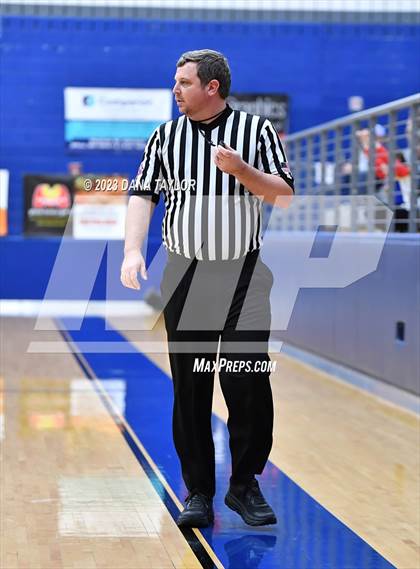 Thumbnail 2 in Sanger vs. Stephenville (UIL 4A Region 1 Area) photogallery.