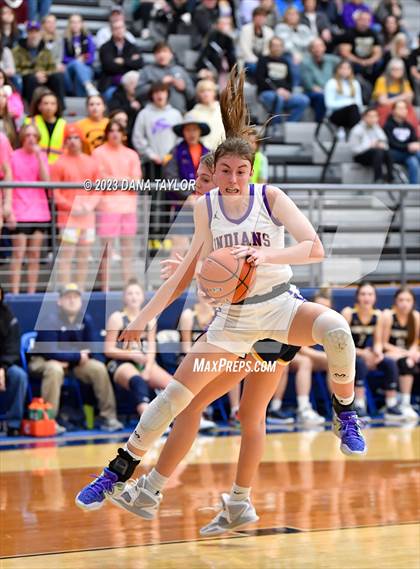 Thumbnail 3 in Sanger vs. Stephenville (UIL 4A Region 1 Area) photogallery.