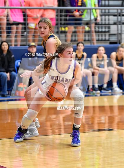 Thumbnail 1 in Sanger vs. Stephenville (UIL 4A Region 1 Area) photogallery.