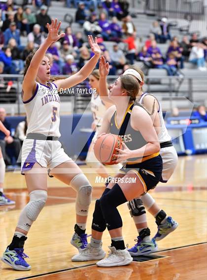 Thumbnail 2 in Sanger vs. Stephenville (UIL 4A Region 1 Area) photogallery.