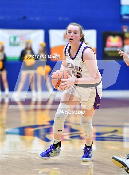 Thumbnail 3 in Sanger vs. Stephenville (UIL 4A Region 1 Area) photogallery.