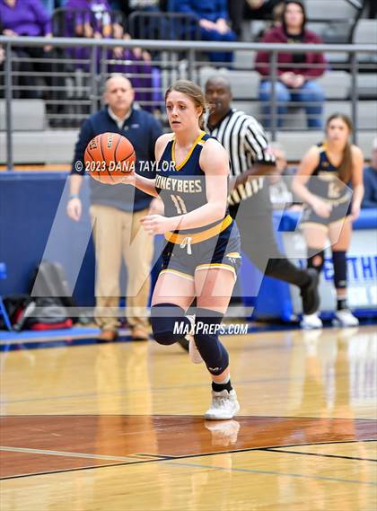 Thumbnail 1 in Sanger vs. Stephenville (UIL 4A Region 1 Area) photogallery.