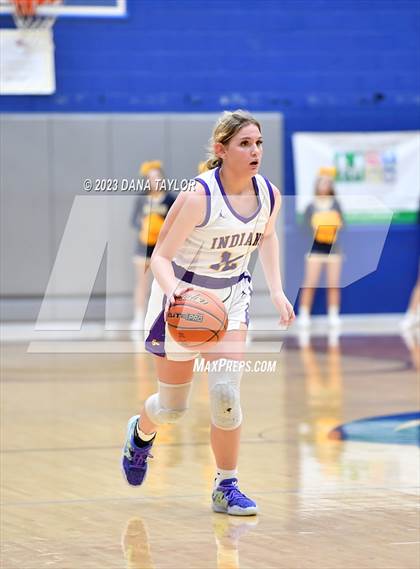 Thumbnail 2 in Sanger vs. Stephenville (UIL 4A Region 1 Area) photogallery.