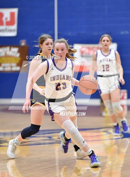 Thumbnail 1 in Sanger vs. Stephenville (UIL 4A Region 1 Area) photogallery.