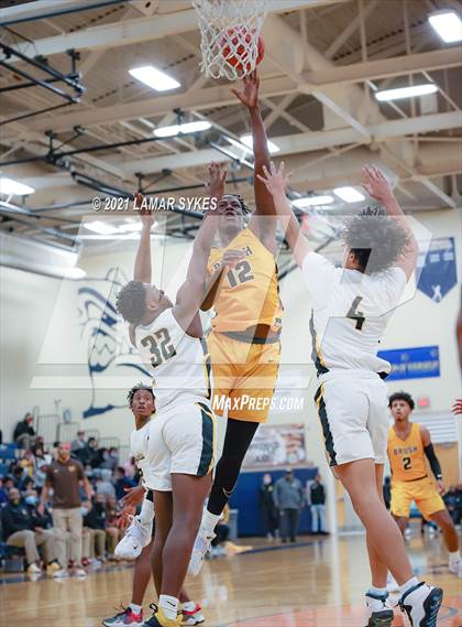 Thumbnail 3 in Cleveland Heights vs. Brush photogallery.
