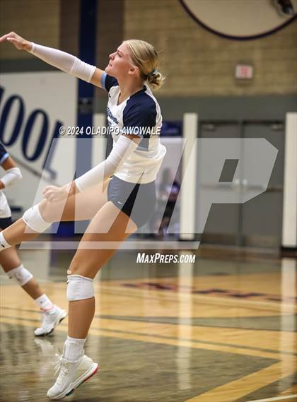 Thumbnail 1 in Emerson @ Sachse photogallery.