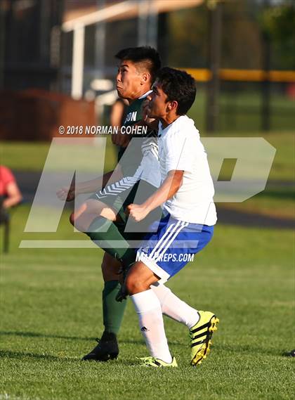 Thumbnail 3 in Lake Zurich @ Stevenson photogallery.