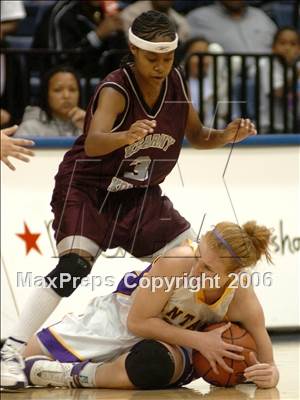 Thumbnail 1 in Santana vs. Kearny (SDS D3 Final) photogallery.