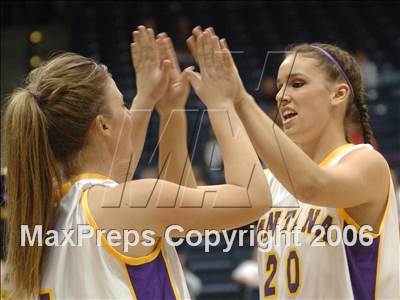 Thumbnail 1 in Santana vs. Kearny (SDS D3 Final) photogallery.